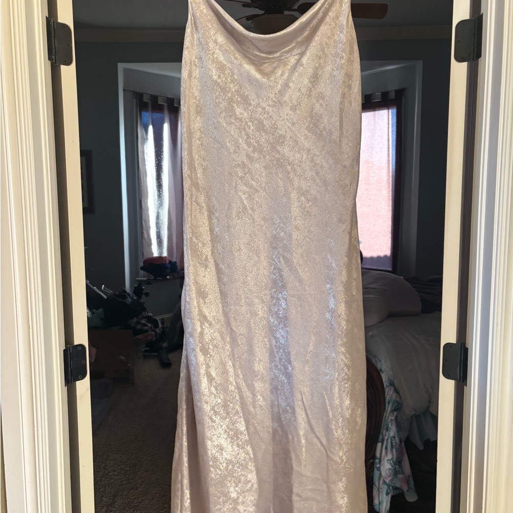 Dress Forum Strapless Cream Gown